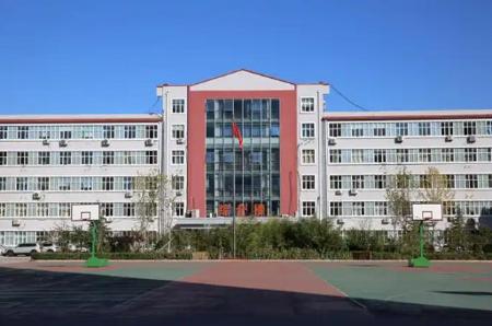 铜陵市财经学校