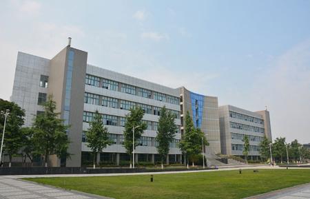 长沙市英蓝中等职业学校